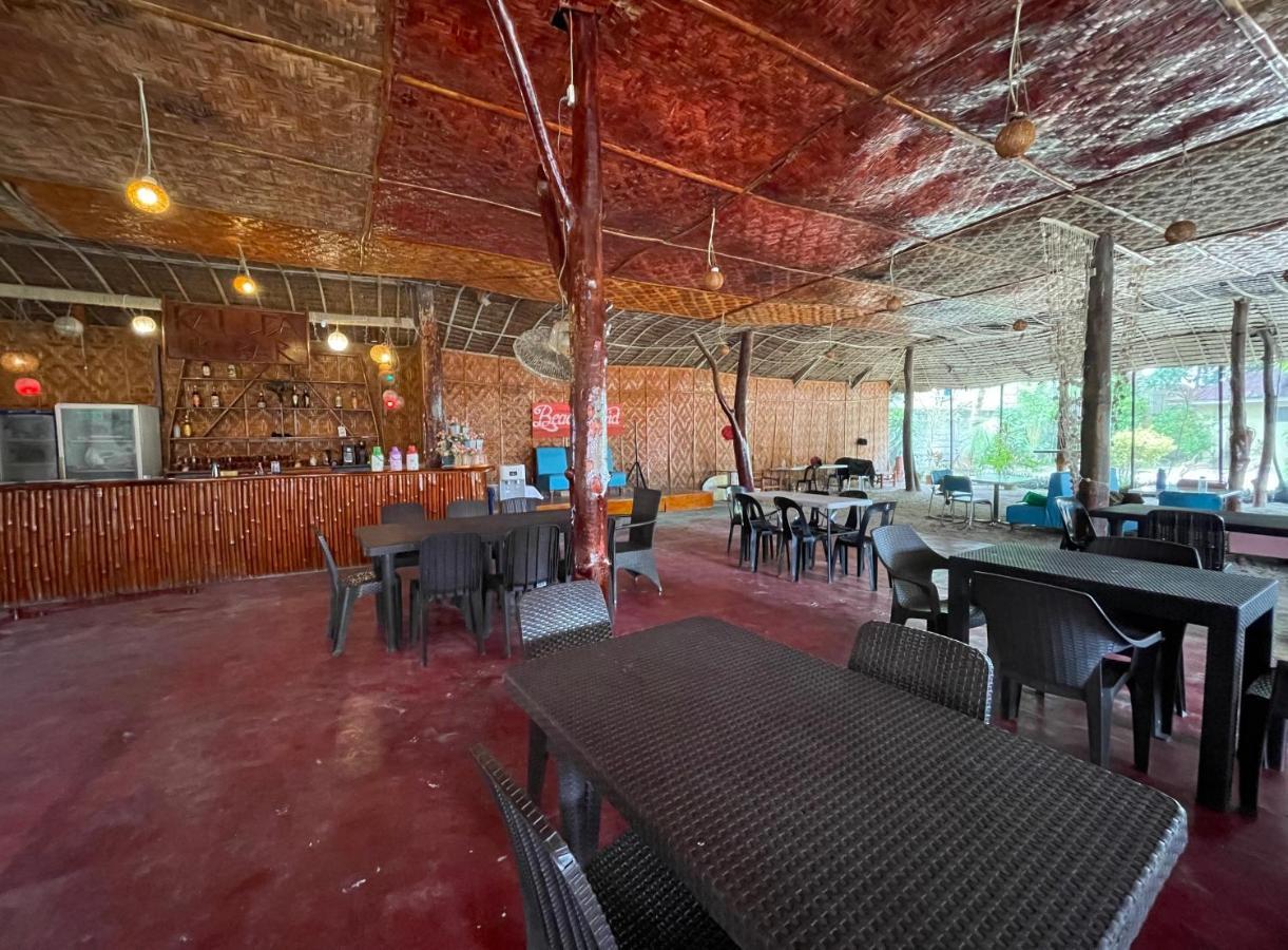 Beach Placid Resort Powered By Cocotel Ocoy Ngoại thất bức ảnh
