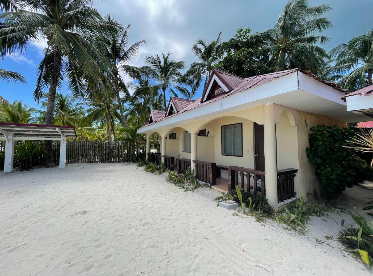 Beach Placid Resort Powered By Cocotel Ocoy Ngoại thất bức ảnh