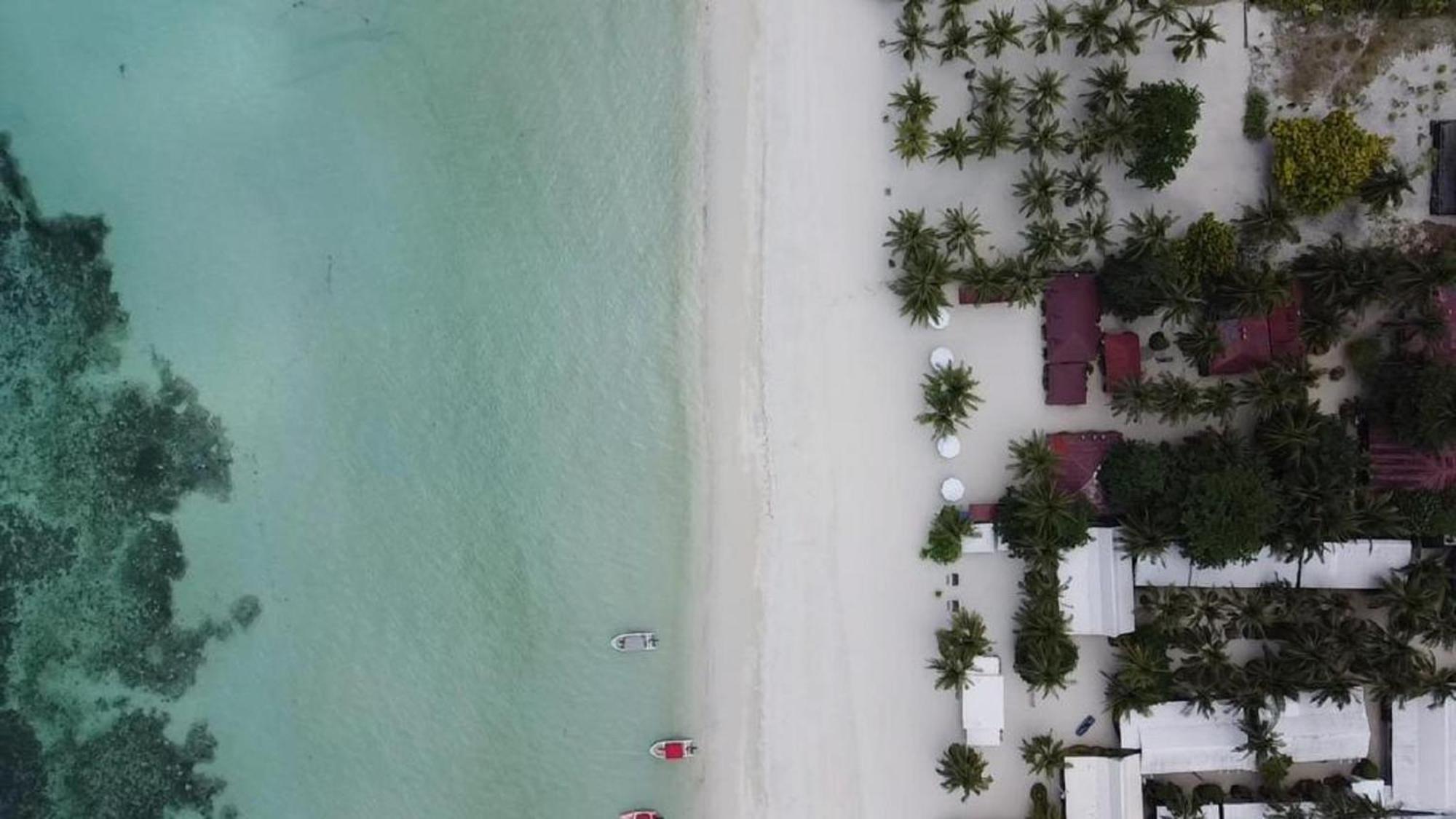 Beach Placid Resort Powered By Cocotel Ocoy Ngoại thất bức ảnh