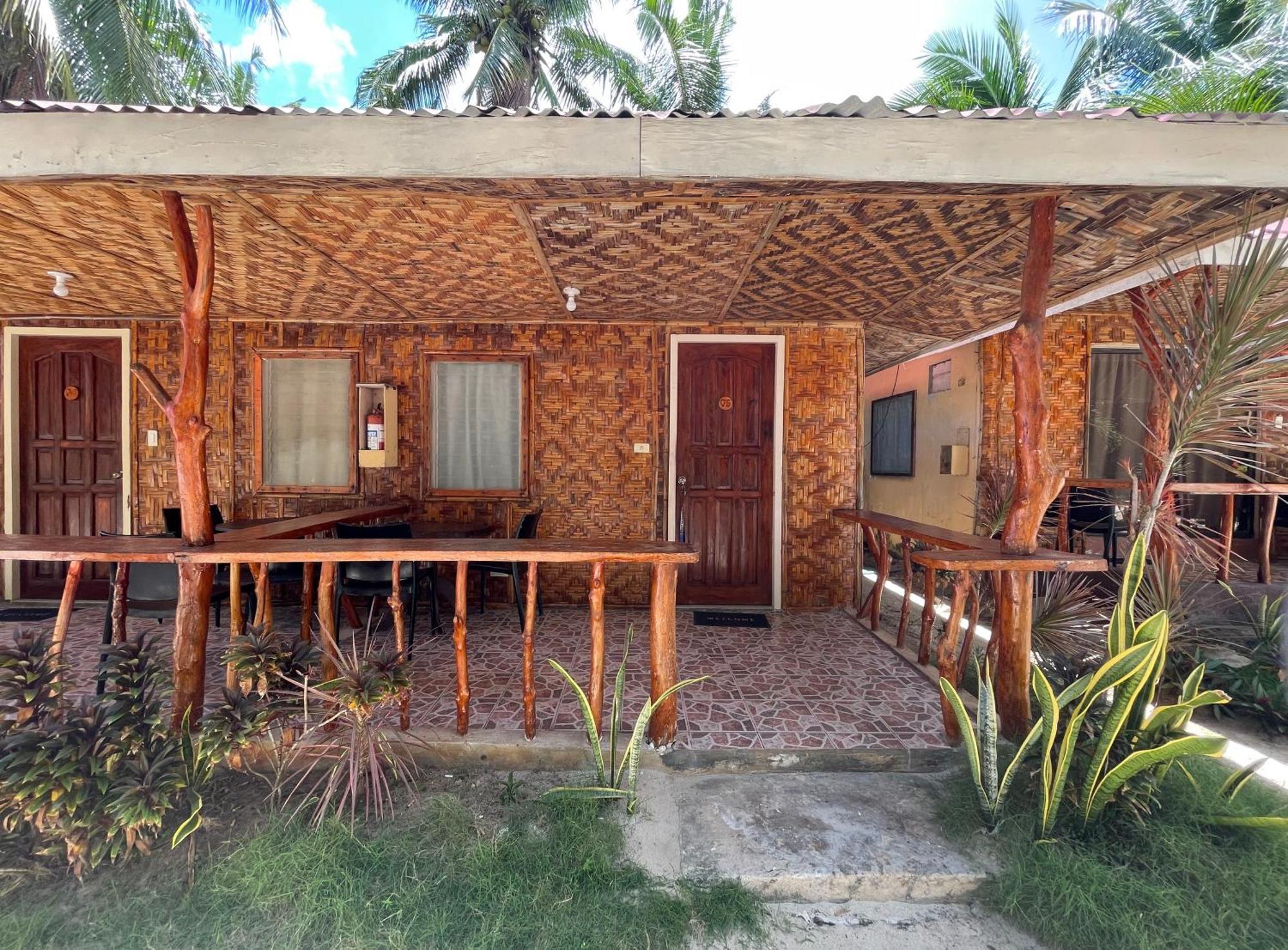 Beach Placid Resort Powered By Cocotel Ocoy Ngoại thất bức ảnh