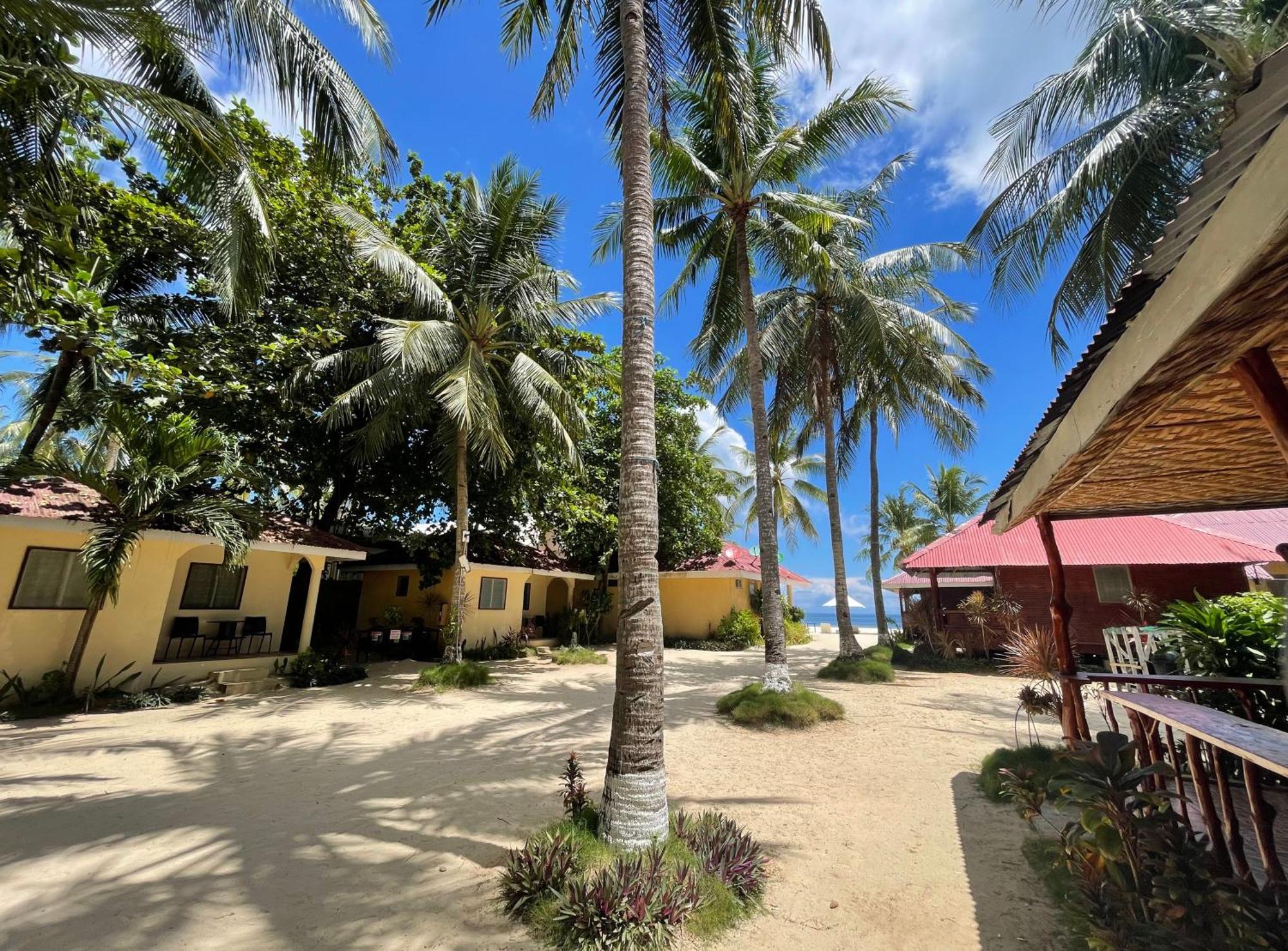 Beach Placid Resort Powered By Cocotel Ocoy Ngoại thất bức ảnh