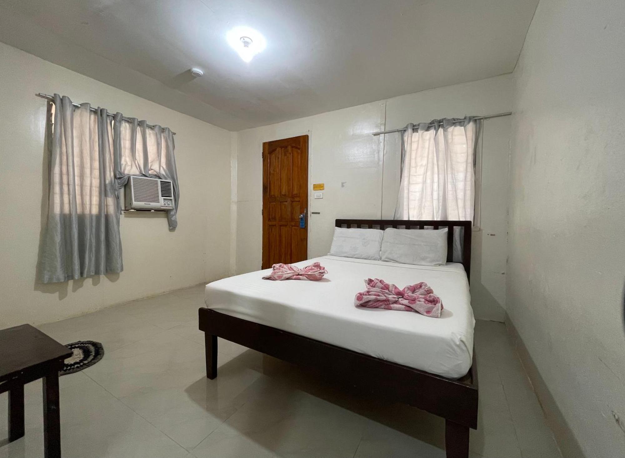 Beach Placid Resort Powered By Cocotel Ocoy Phòng bức ảnh