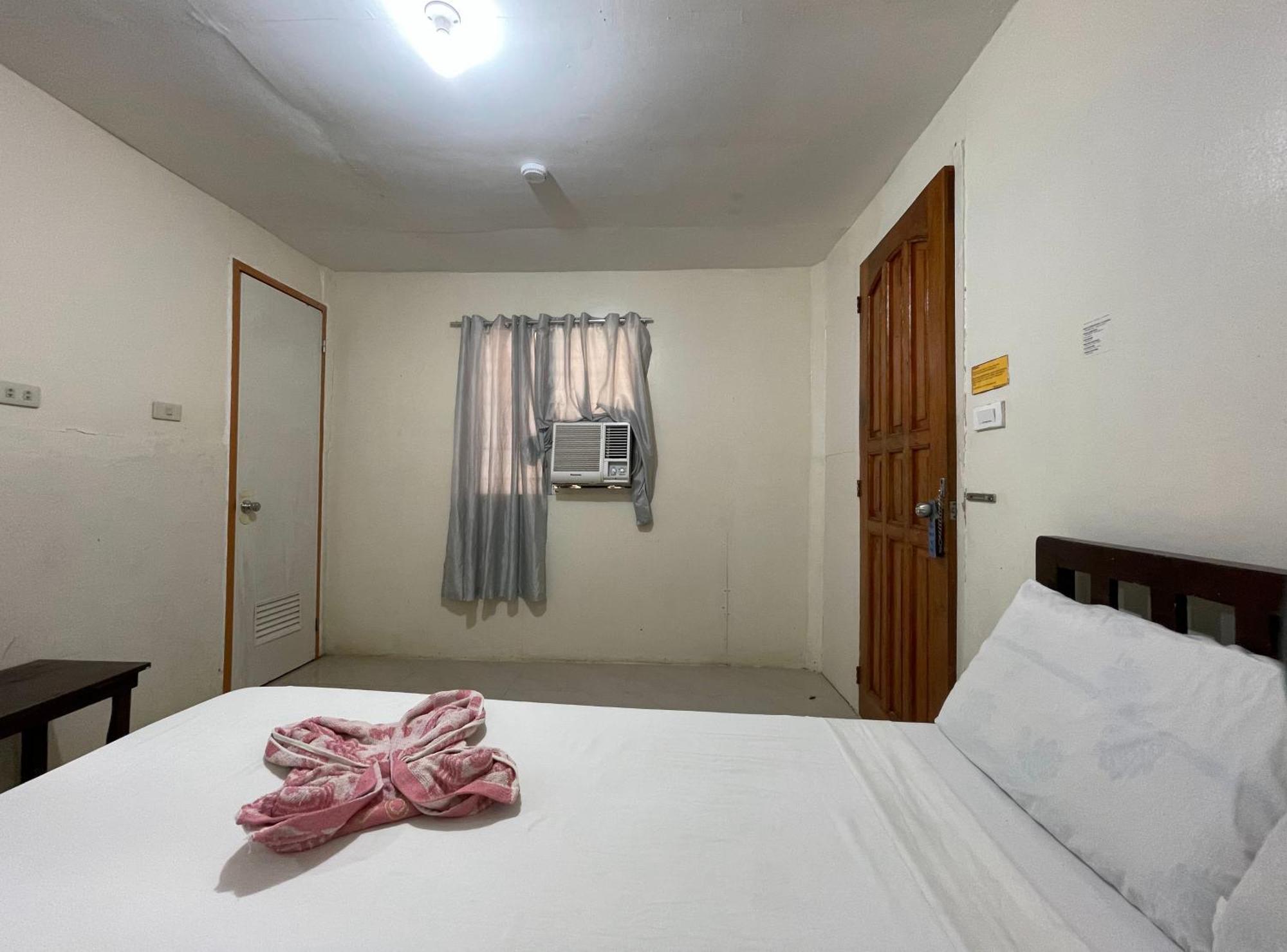 Beach Placid Resort Powered By Cocotel Ocoy Phòng bức ảnh